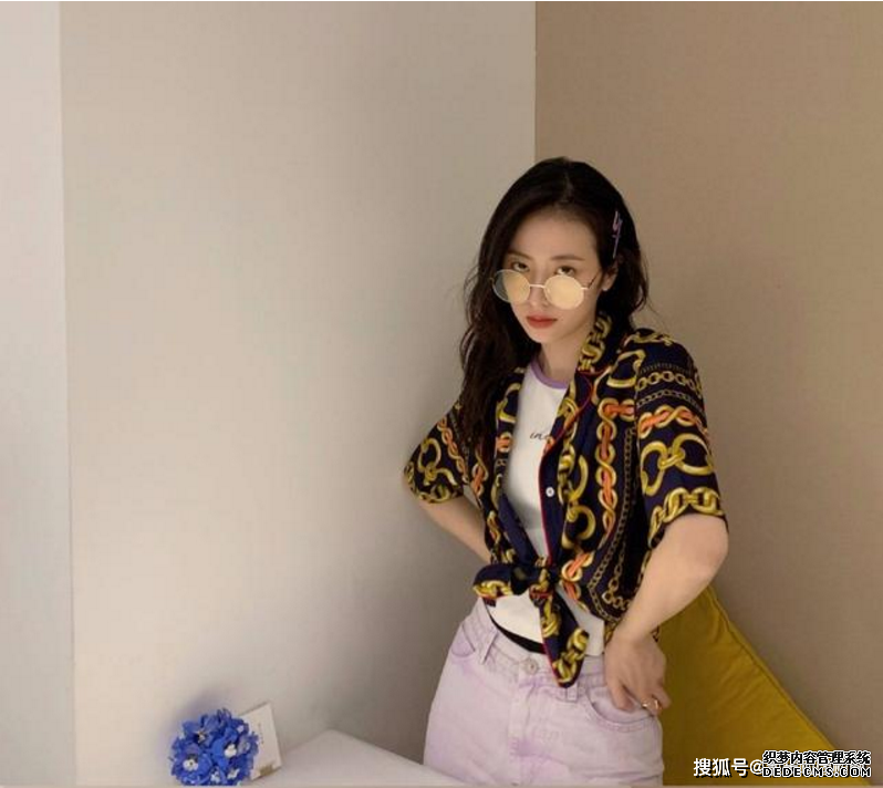 春天花襯衫怎麼穿搭才能零失誤